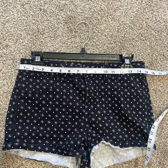 SO Shorts with Diamond Pattern Size 5 - Picture 4 of 6